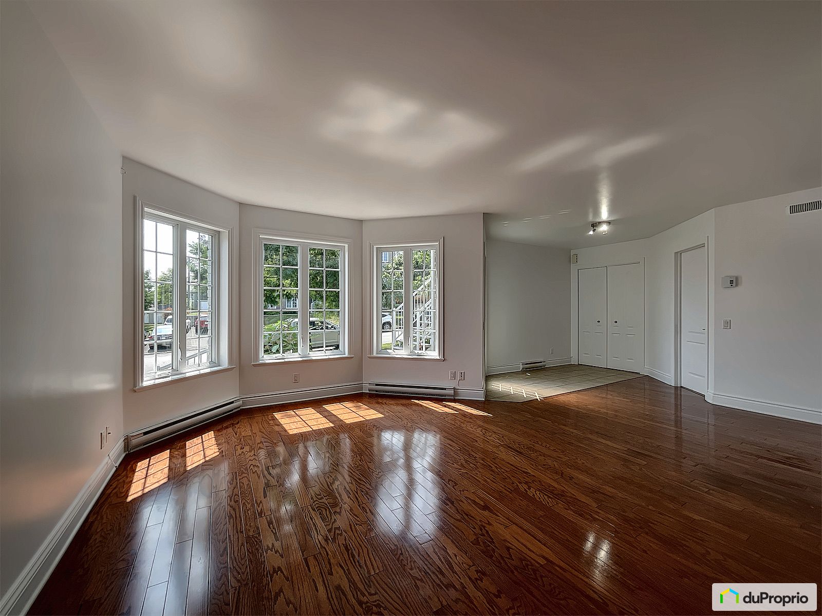 1 1310 Rue De Lequinoxe — photo 2