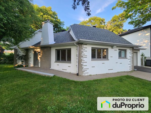 3159 rue de Chambord, Ste-Foy for sale