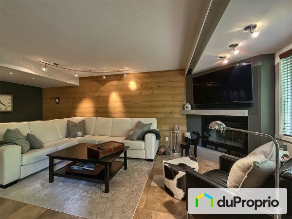 703, chemin des Éperviers, Piedmont à vendre