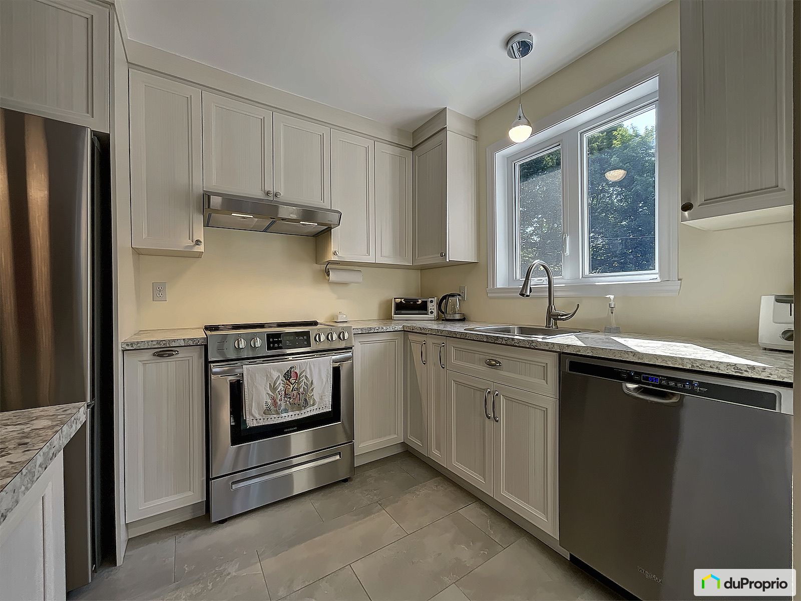 4140 Rue Chambord — photo 3