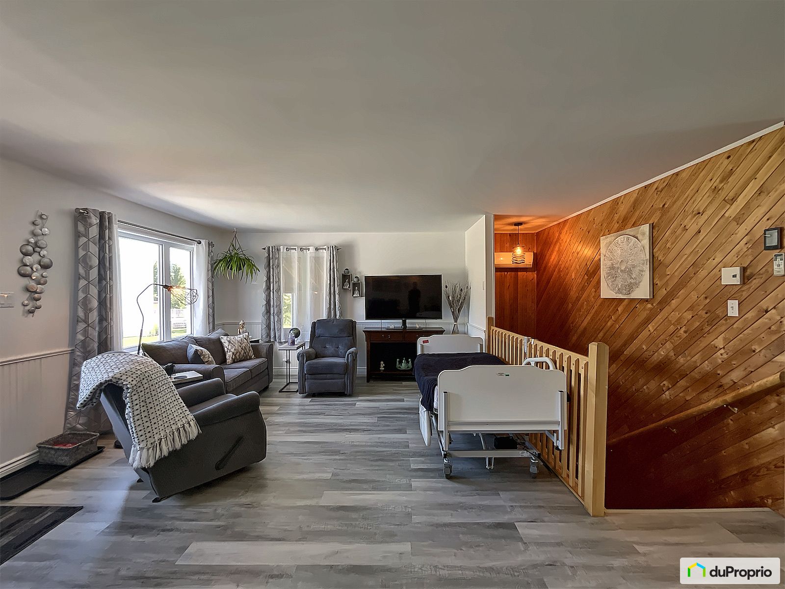 261 Rue Proteau — photo 2