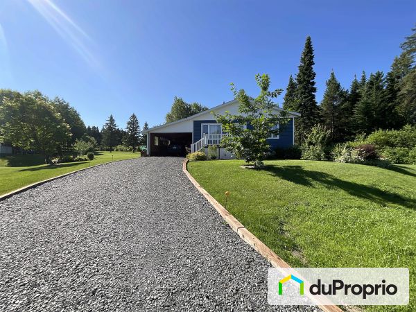 261 rue Proteau, St-Sebastien-De-Frontenac for sale