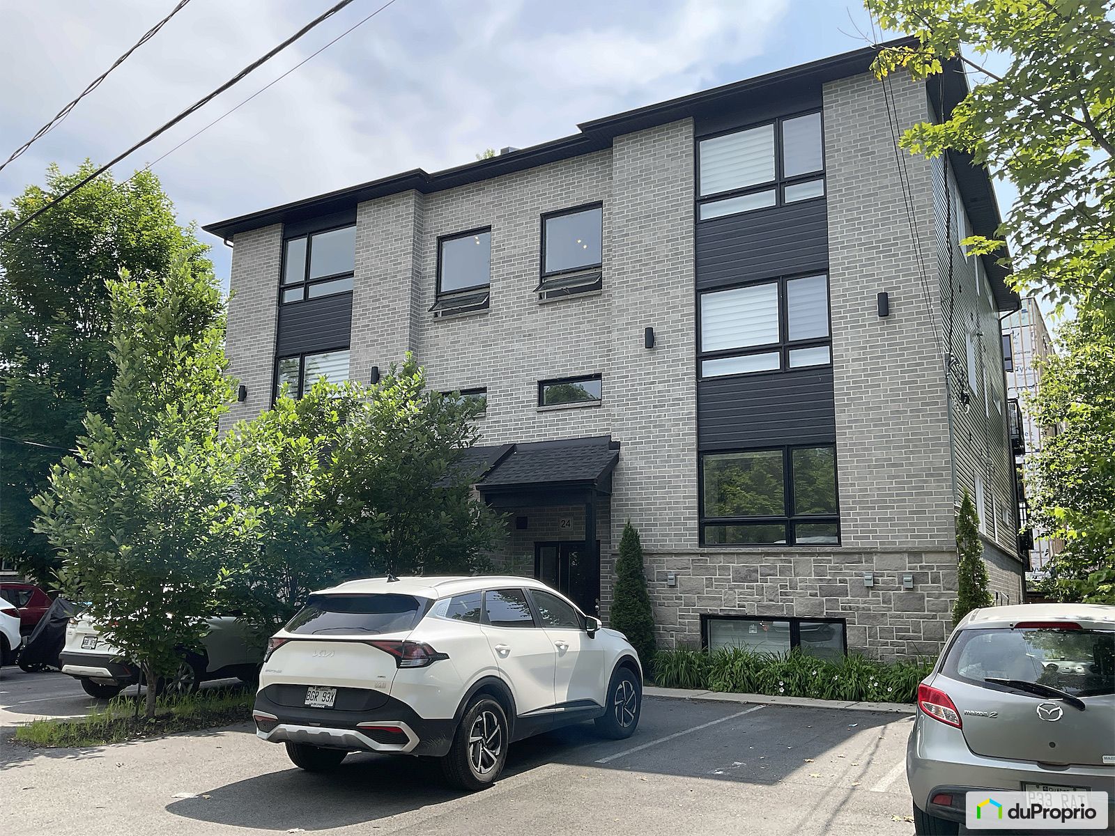22 24 9E Avenue — photo 1