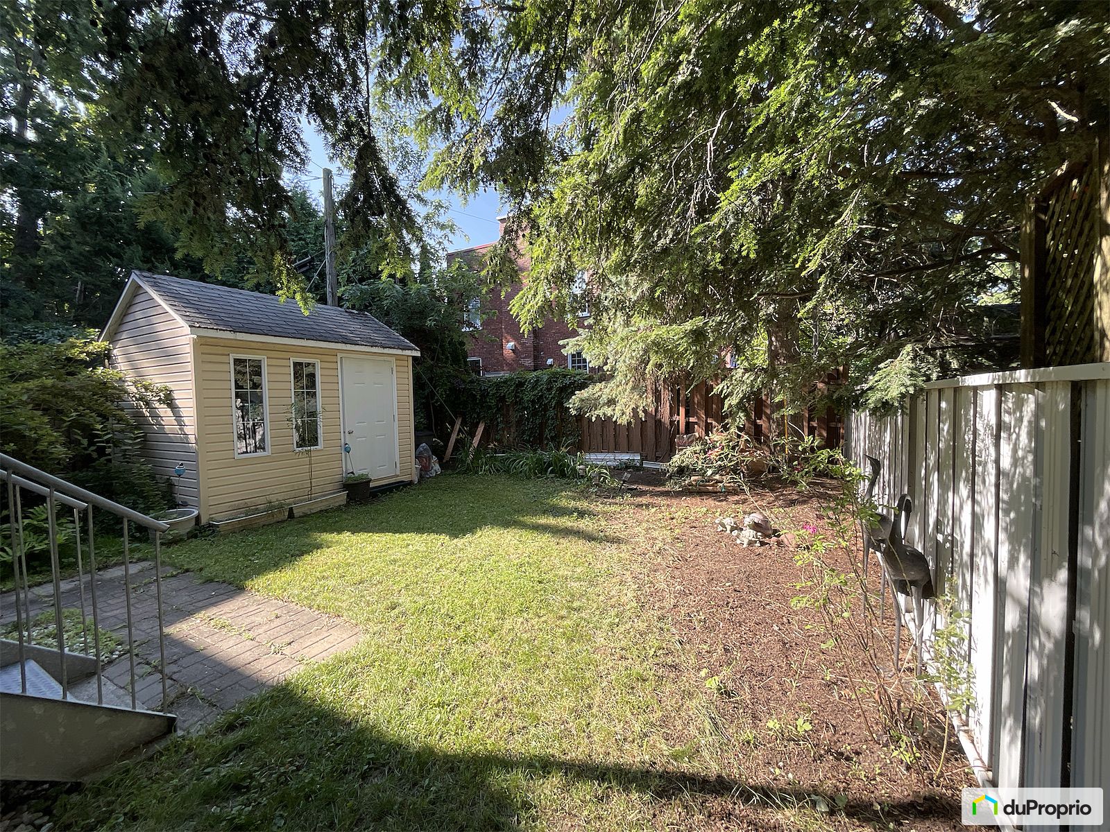 405 Avenue Oak — photo 2
