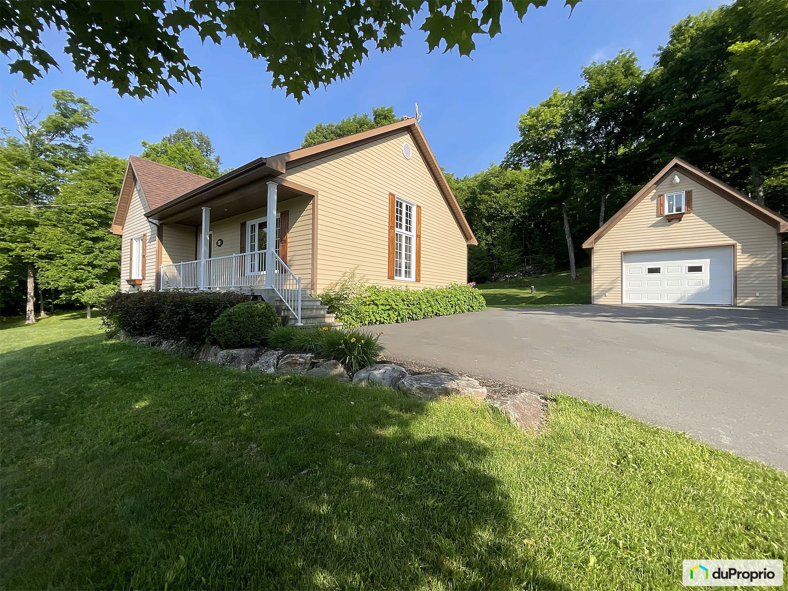 282 53E Rue — photo 3