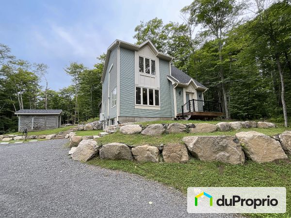 1430 rue des Souchets, Ste-Adèle for sale