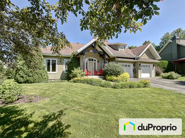 9, avenue des Faucons, St-Sauveur à vendre
