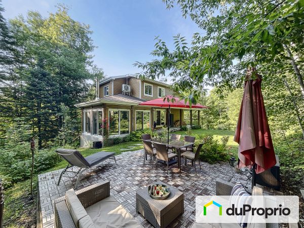 Cour arrière - 82, chemin des Mouettes, Ste-Anne-Des-Lacs à vendre