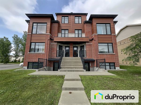 1146-1148-1150, rue Du Grand-Pic, Ste-Rose for sale