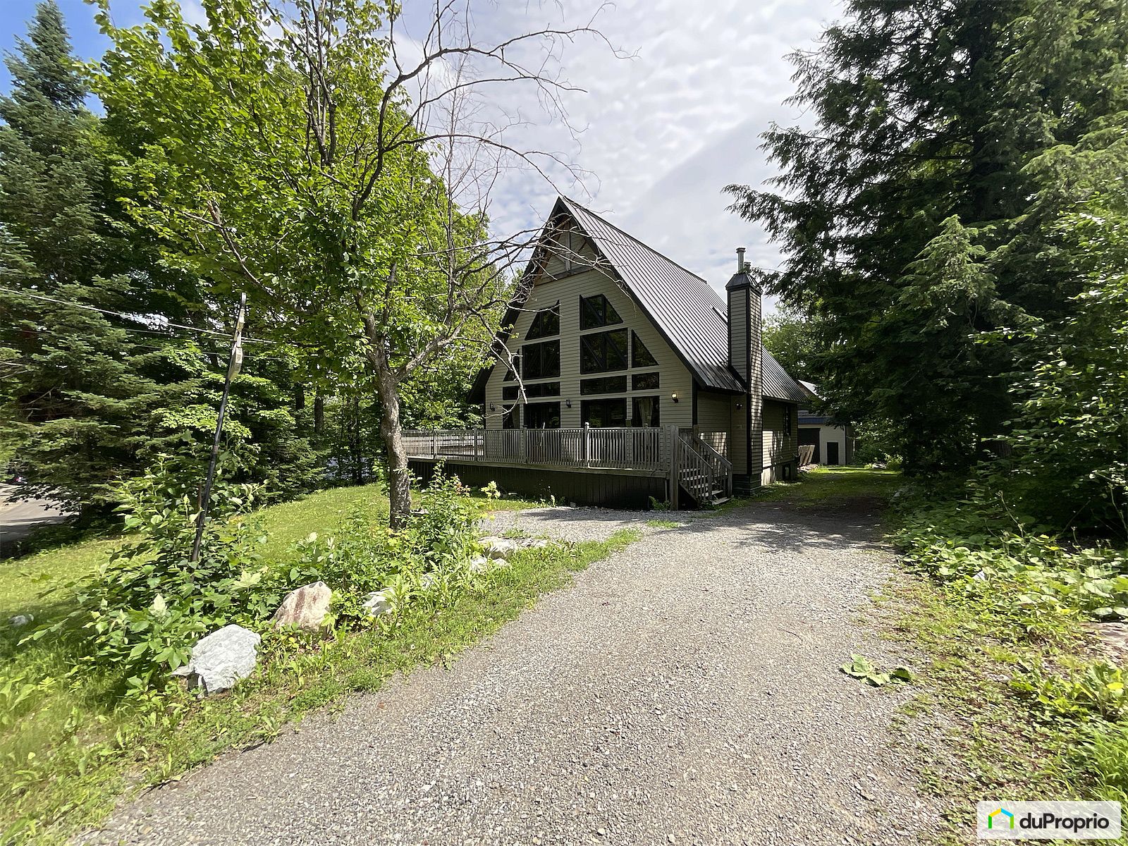 1402 Chemin Du Deuxieme Lac — photo 3