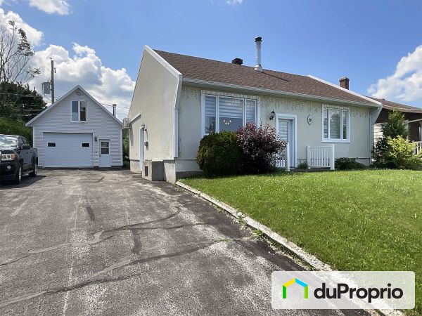 1120, rue des Lys, Roberval à vendre