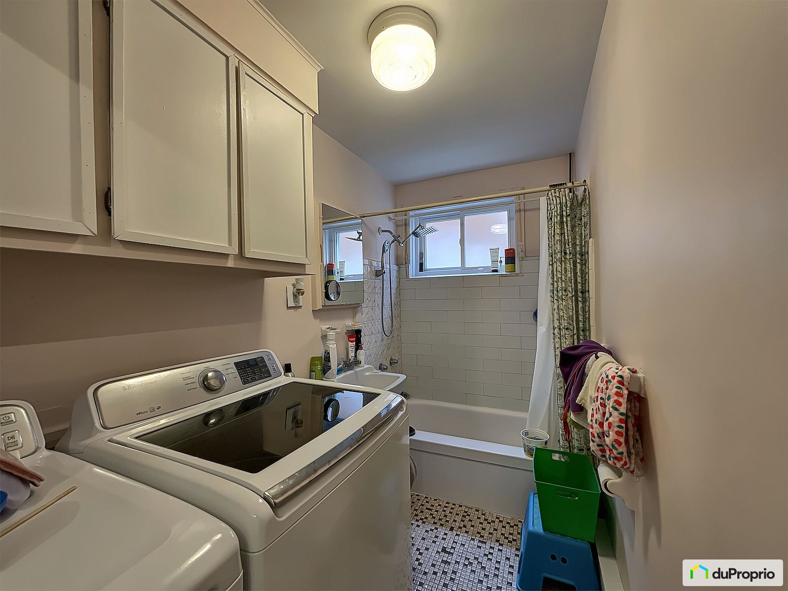 1920 Avenue Des Pins — photo 2