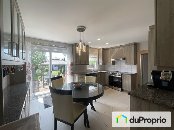334 rue Laporte, Vaudreuil-Dorion for sale