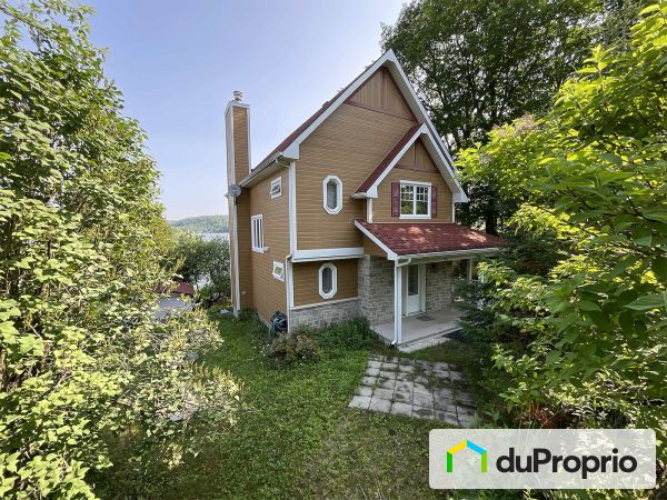 41 rue Le Long-Du-Lac, St-Hippolyte for sale