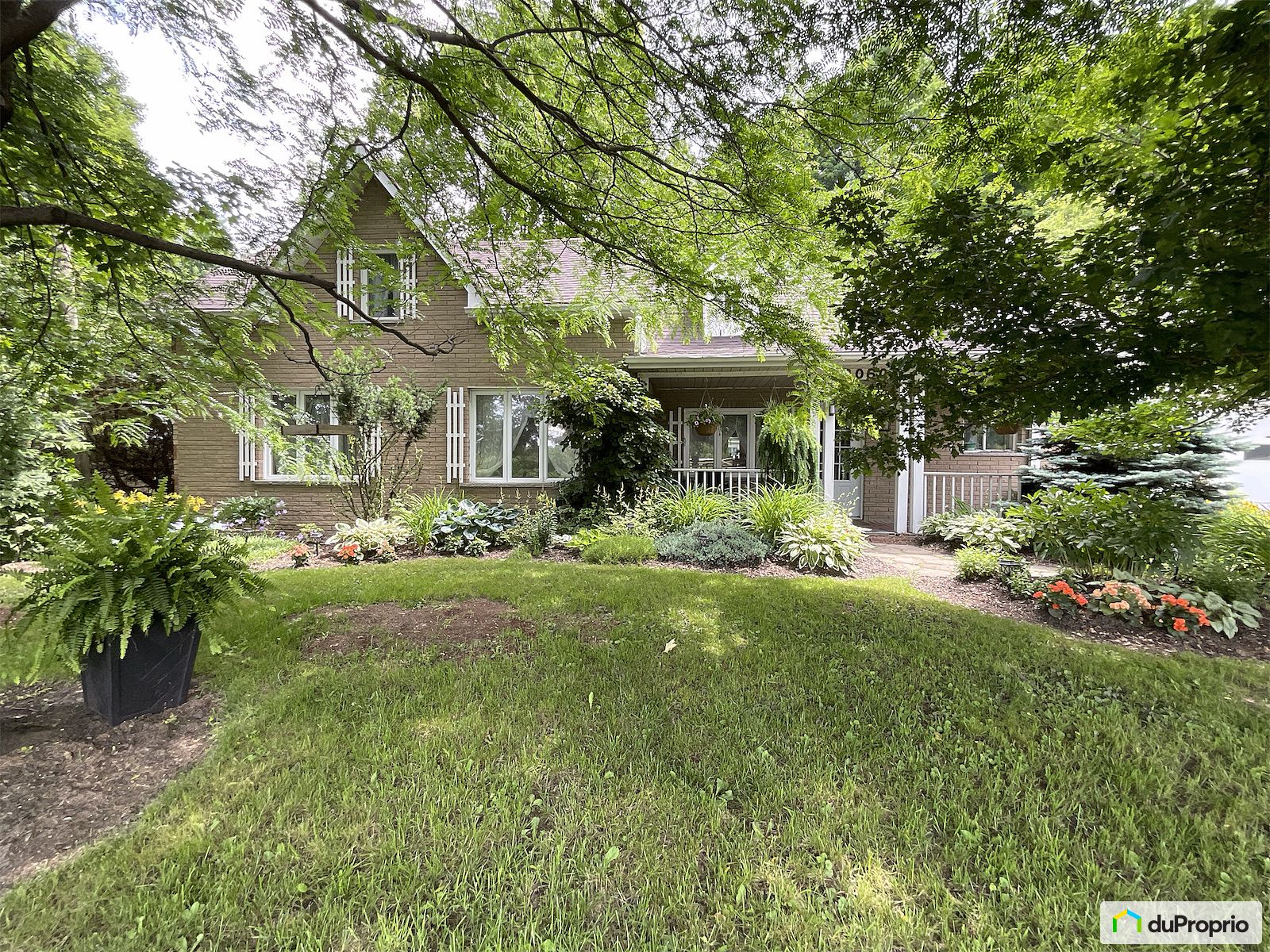 8060 Route Louis S Saint Laure — photo 1