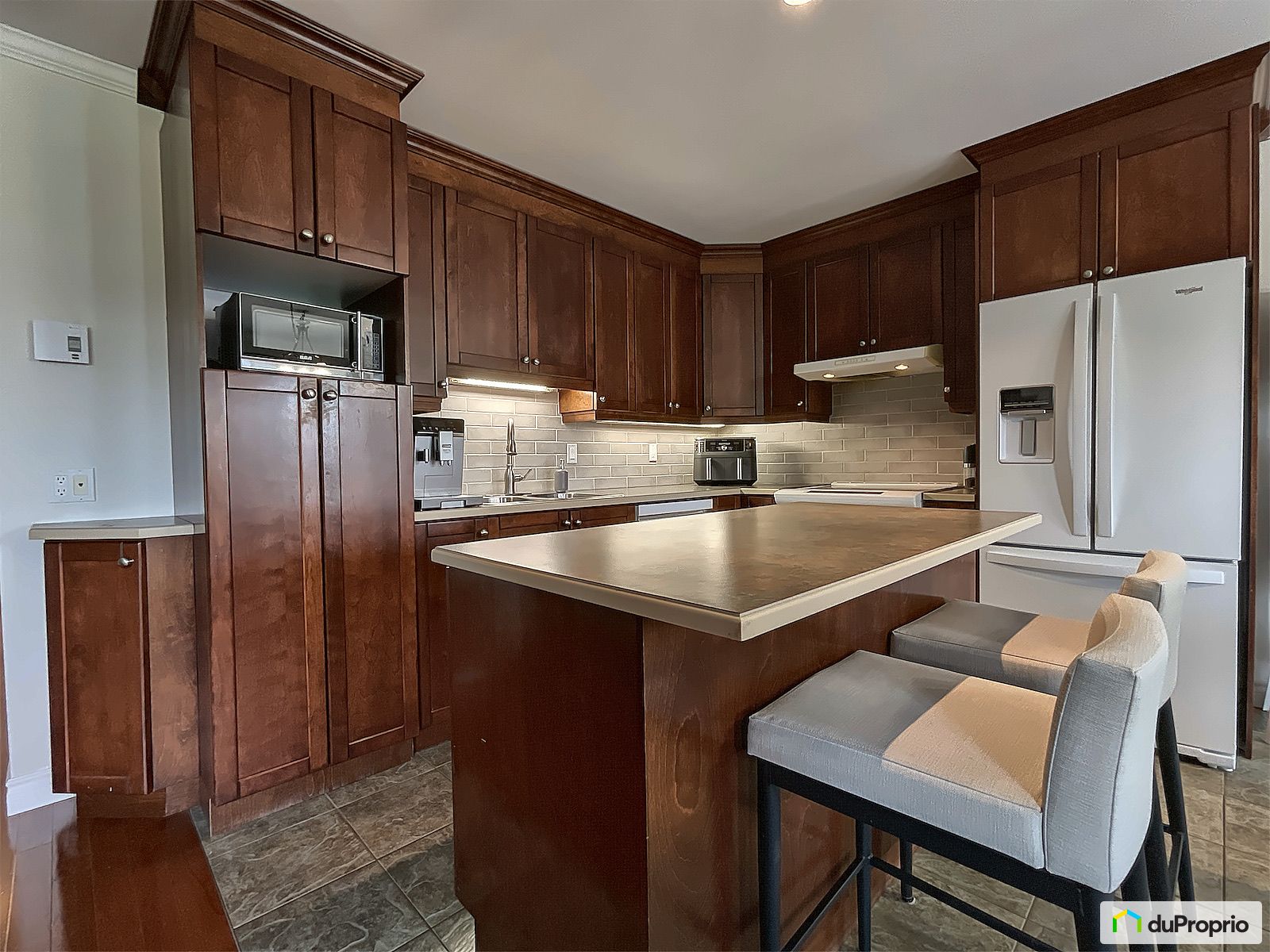 5 8077 Boulevard Guillaume Cou — photo 3