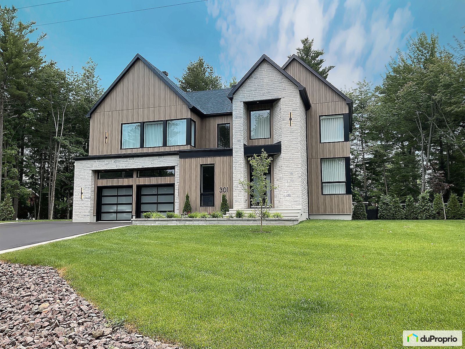 301 Rue Seguin — photo 1