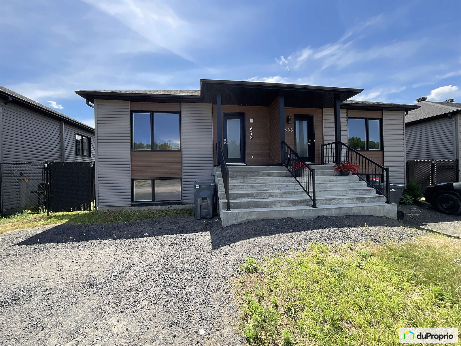 301 675 Rue Leclerc — photo 1