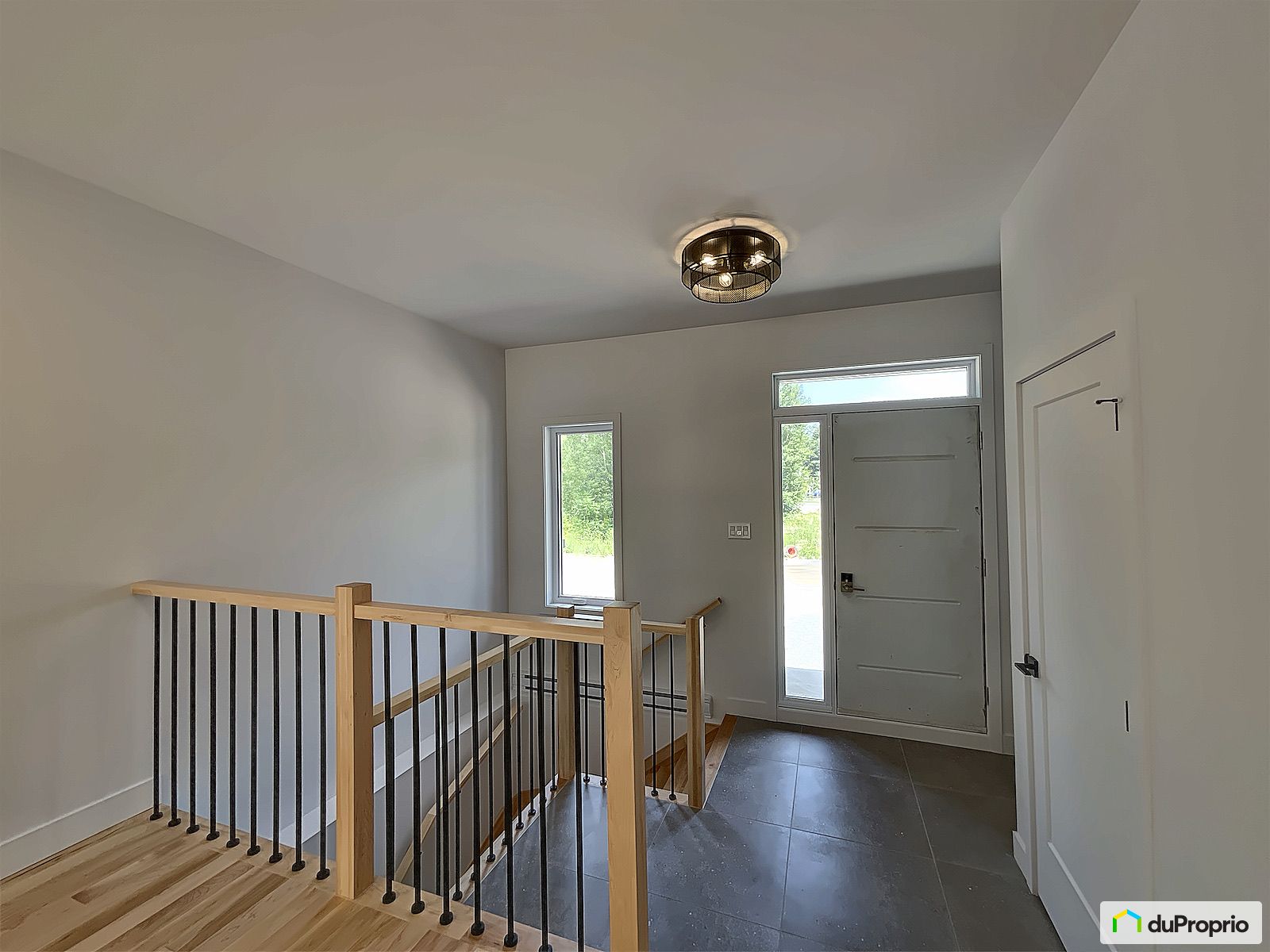 2090 Rue Des Algonquins — photo 2