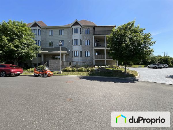 201-240 Rue du Sanctuaire, Ste-Julie for sale