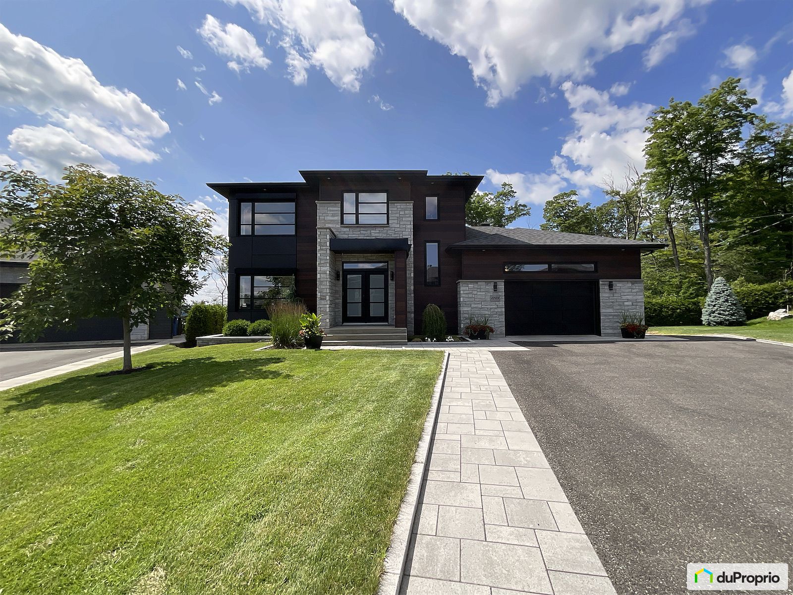 1249 Avenue Des Mille Feuilles — photo 3
