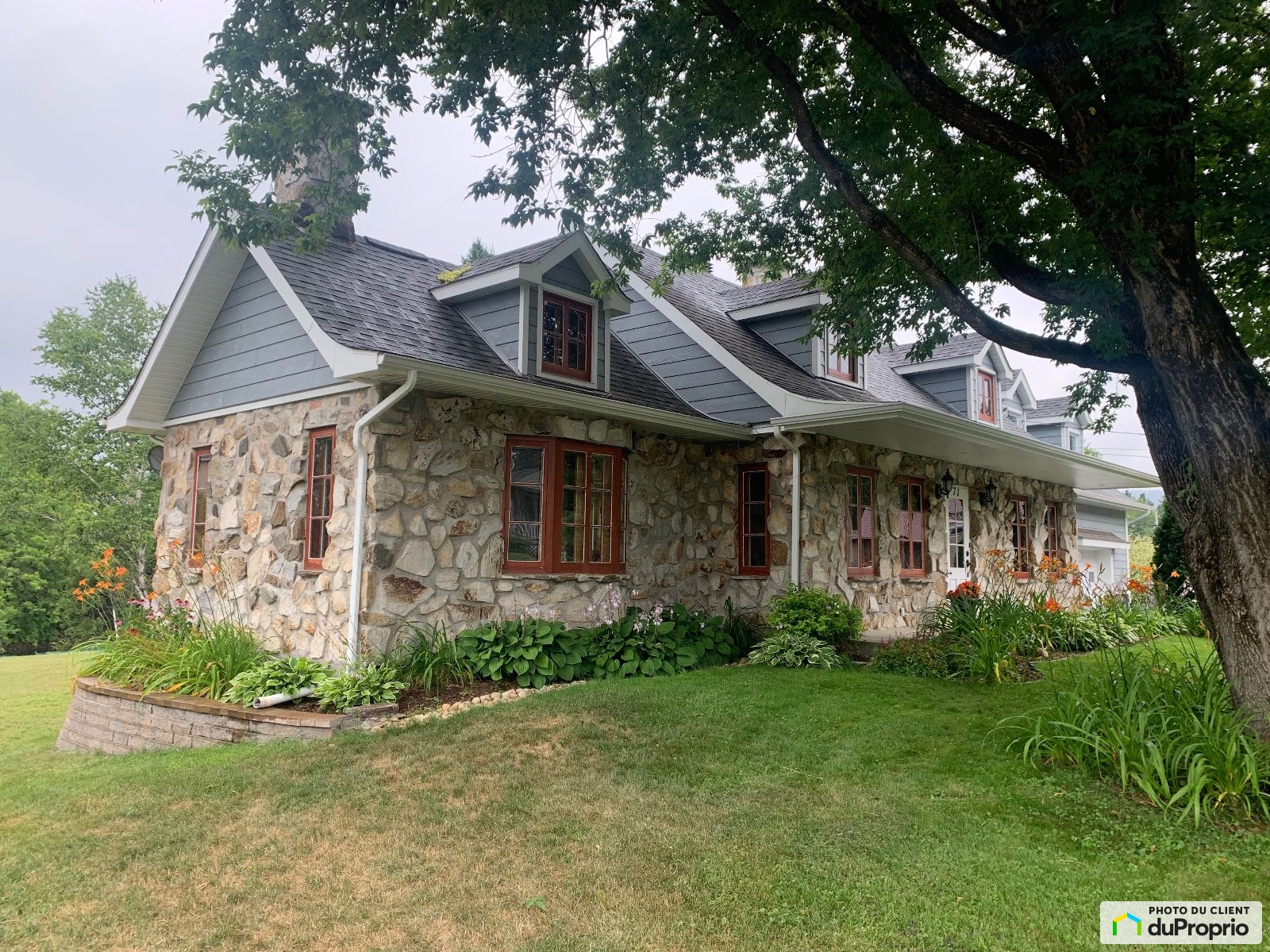 71 50E Avenue — photo 1