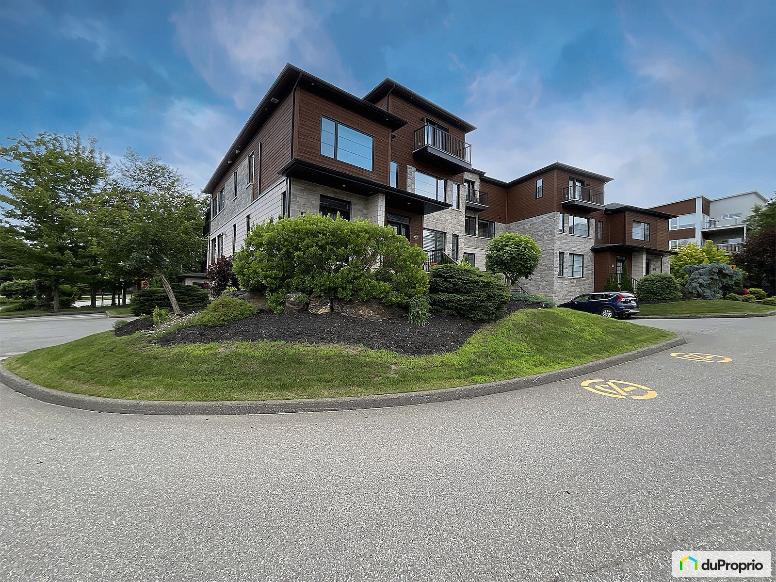 102 2600 Rue Sylvestre — photo 1