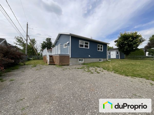 1126, rue des Magnolias, Lac-St-Charles à vendre