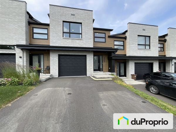 207 Avenue de l'Ail-des-bois, Magog for sale