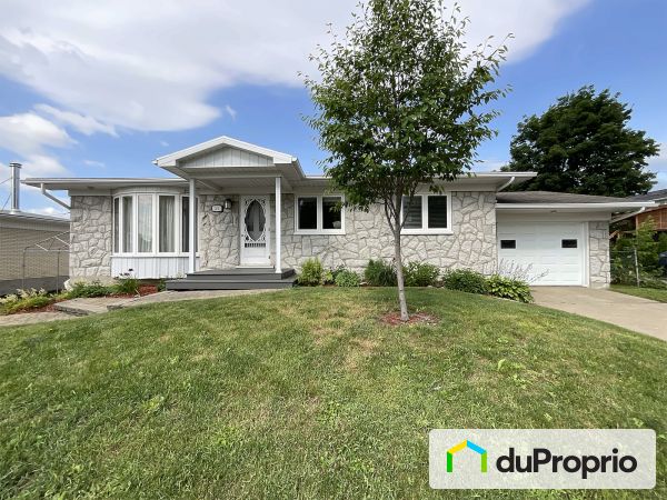 35 rue Jean-XXIII, Beauport for sale