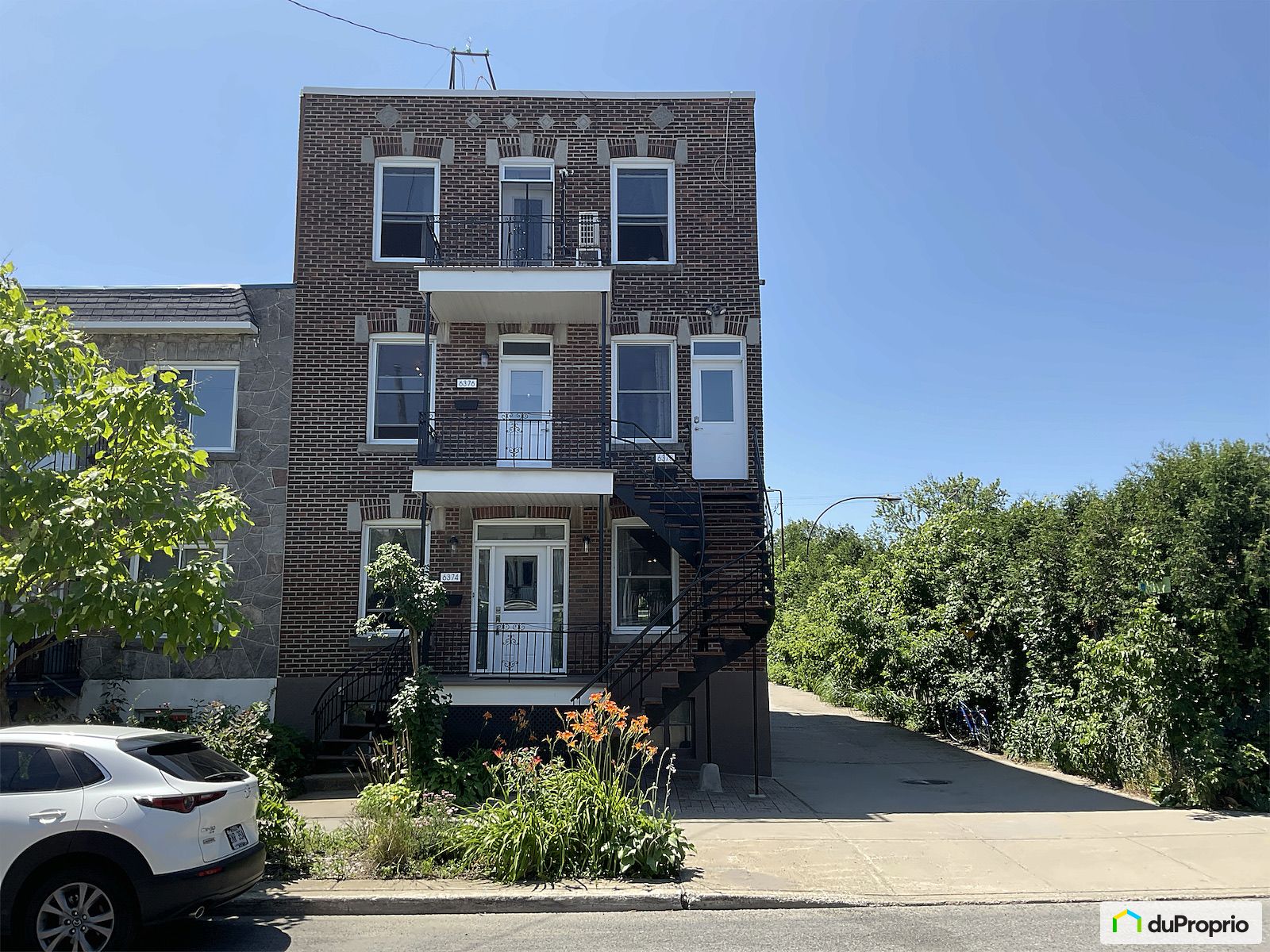 6374 6378 26E Avenue — photo 3