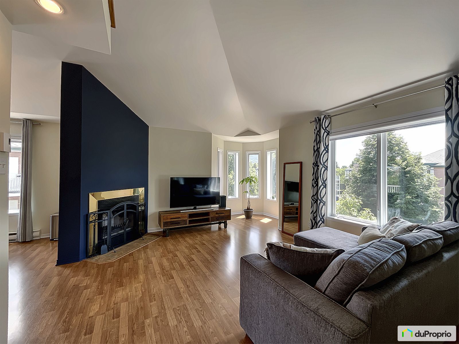 319 Rue Damien Benoit — photo 2