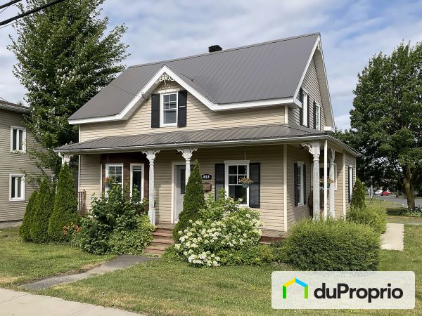 823 rue Principale, Wickham for sale