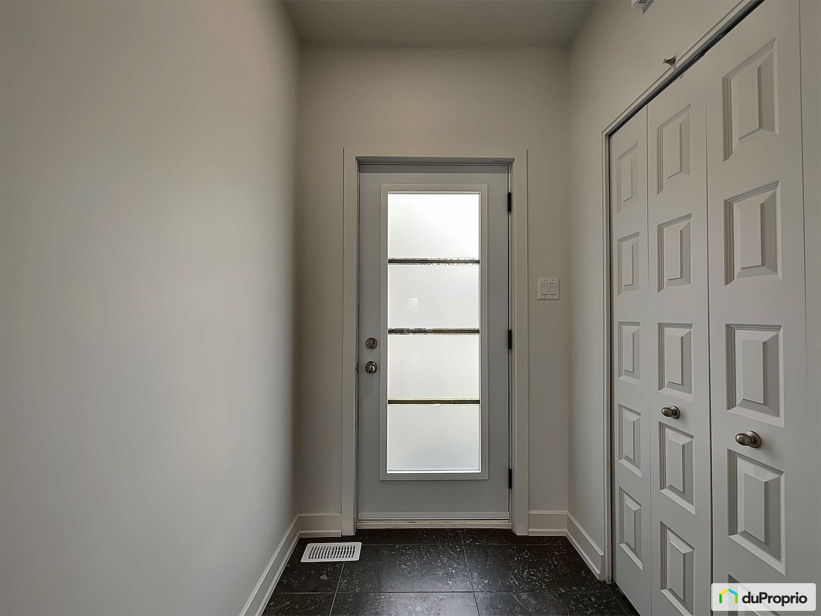 140 Rue North — photo 3