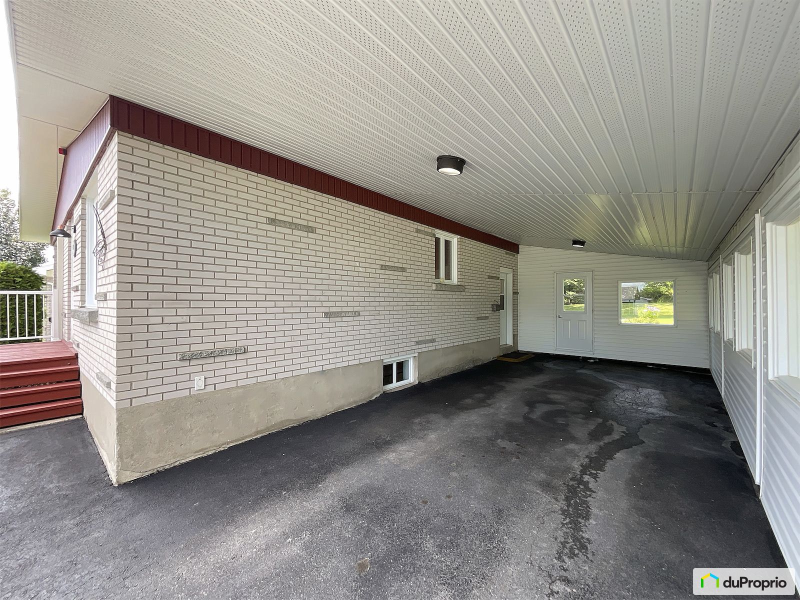 513 Rue Des Tulipes — photo 2