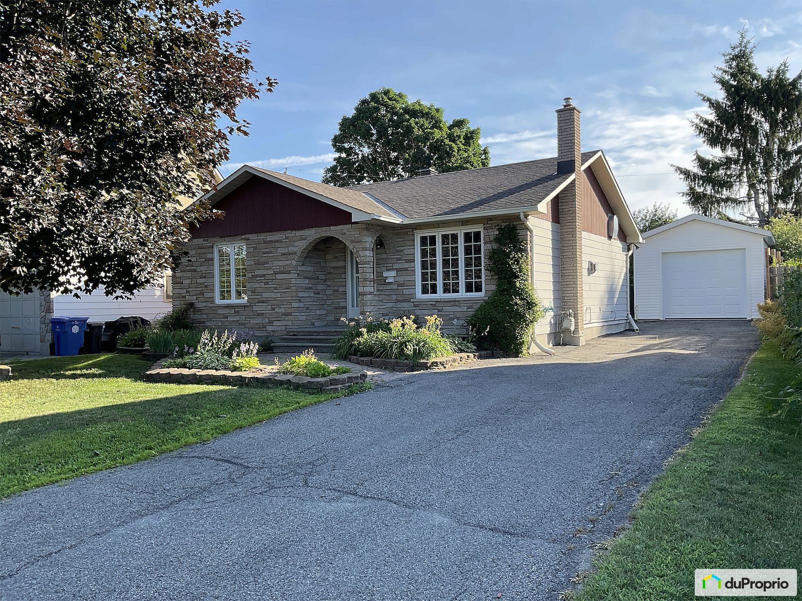 198 Rue Nelligan — photo 1
