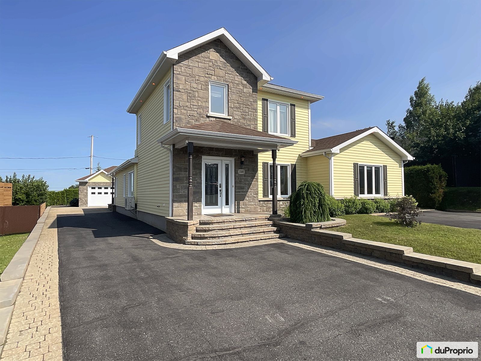 1580 Avenue Philias Girard — photo 1