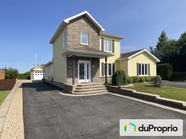 1580, avenue Philias-Girard, Alma à vendre