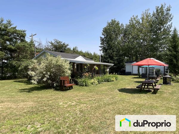 1481, chemin de la Pointe, St-Félicien à vendre