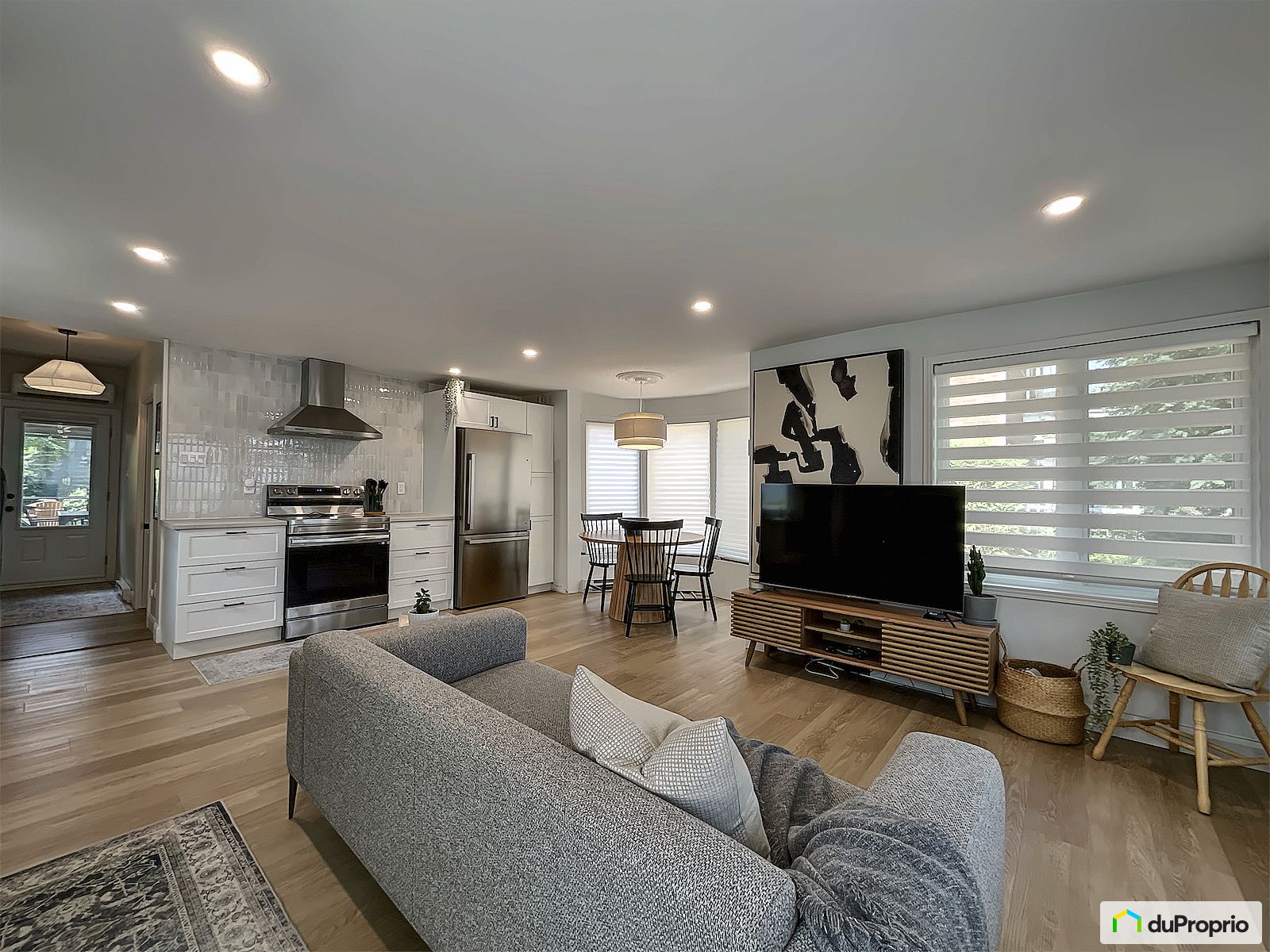 544 Rue Longtin — photo 2