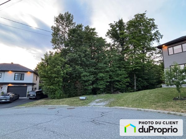 743, avenue Châteauneuf, Ste-Marie à vendre