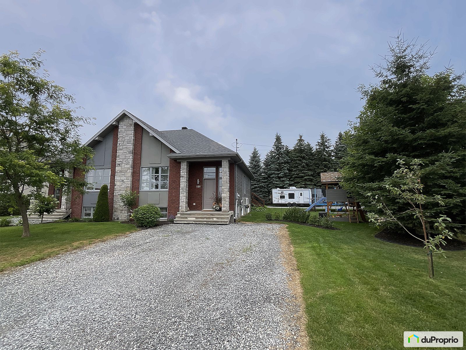 551 Rue Des Chenes — photo 1