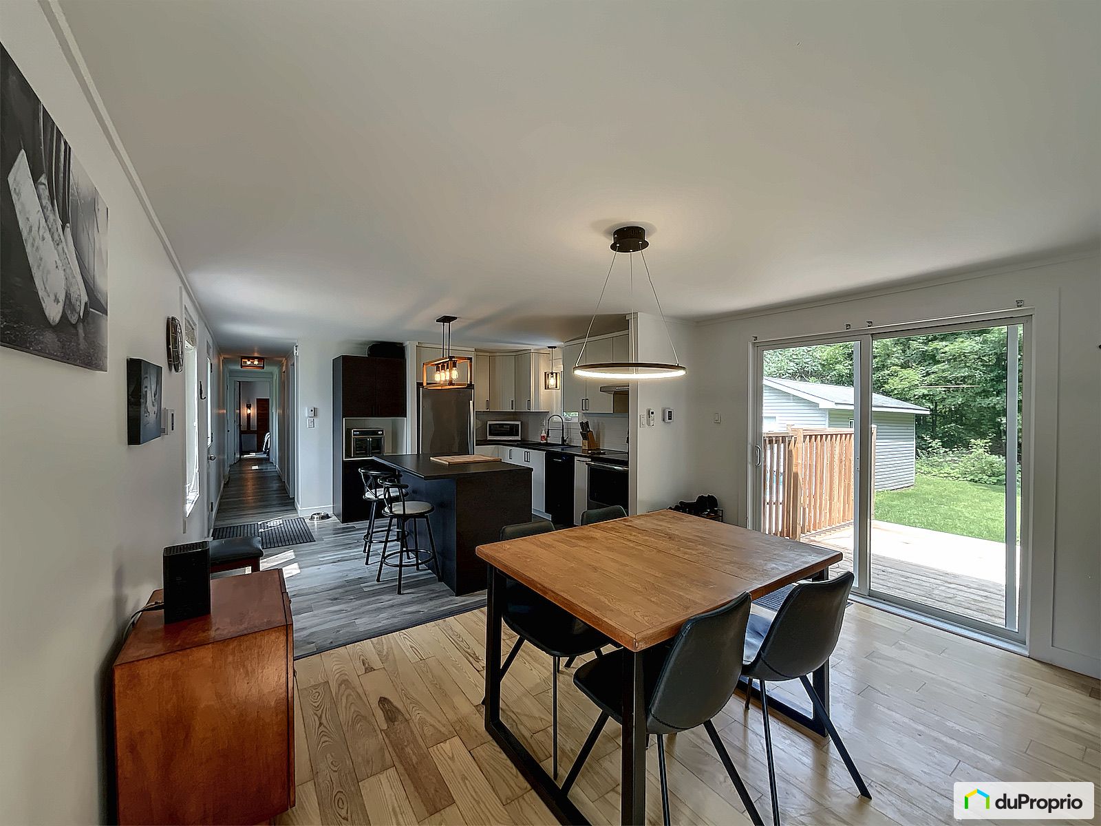 131 Rue Chantal — photo 2