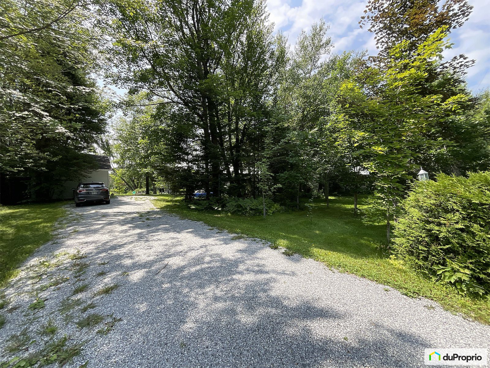 82 Chemin Rousseau — photo 1