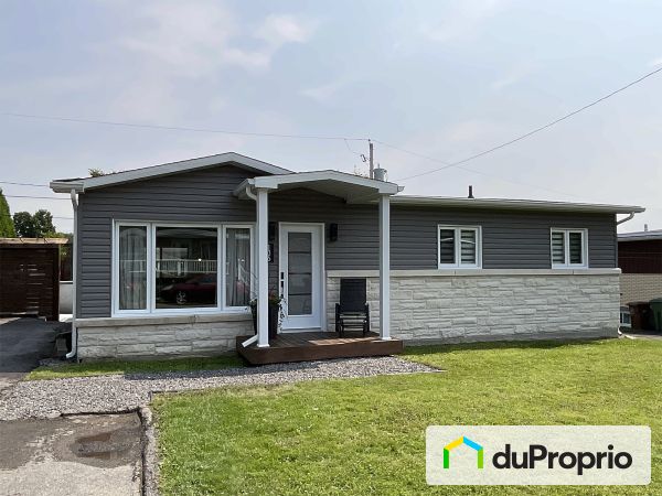 136 rue Saint-Laurent, Chicoutimi (Chicoutimi-Nord) for sale