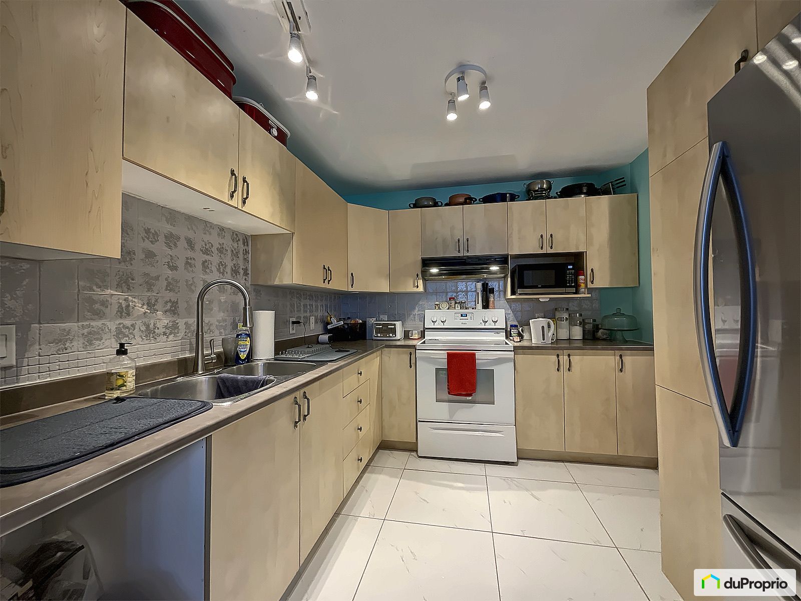 115 Rue Du Totem — photo 3
