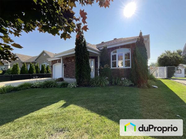360 rue de l'Angélique, St-Constant for sale