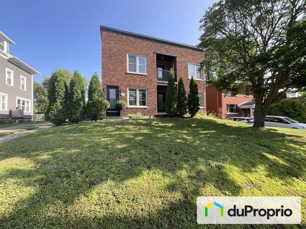 81-83 rue Alexandra, Granby à vendre