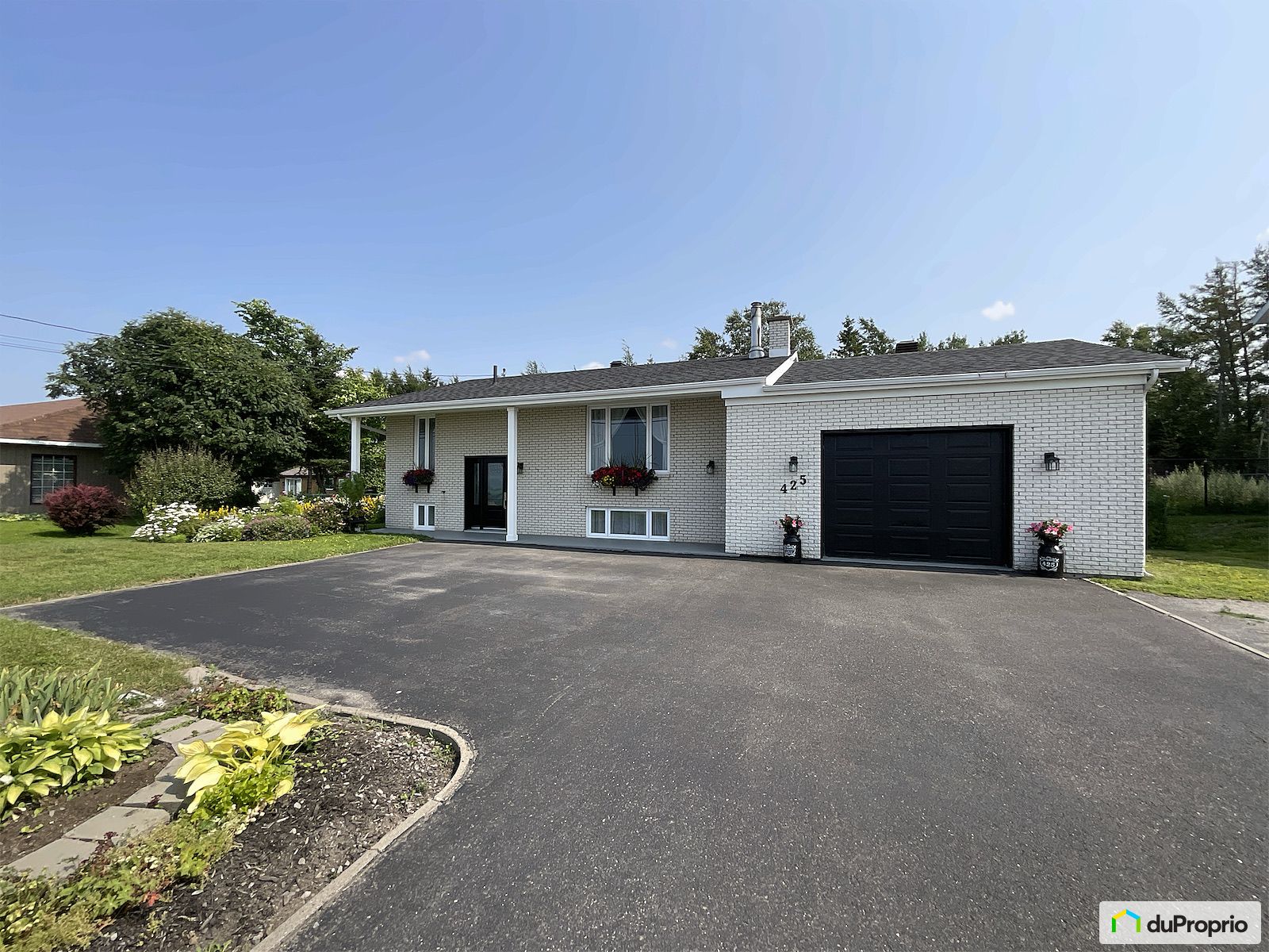 425 Boulevard Sainte Anne — photo 3