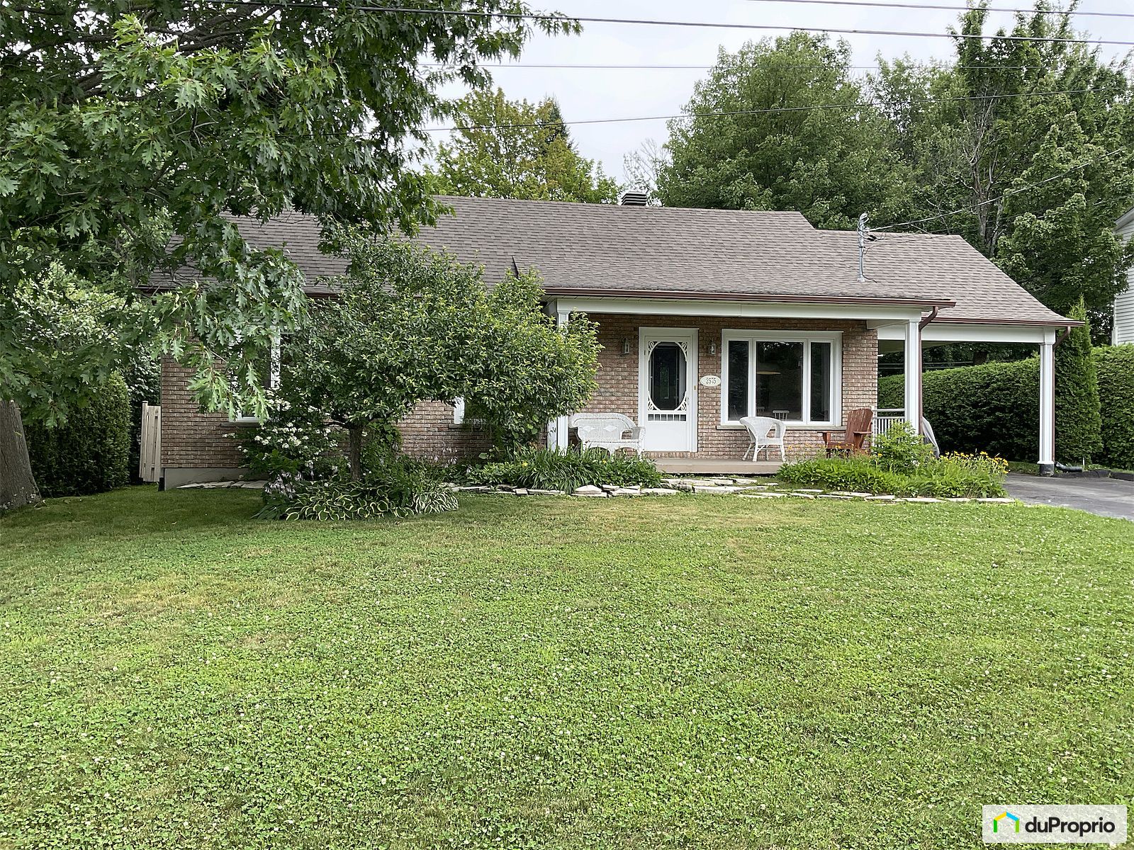2575 Rue Des Melezes — photo 1